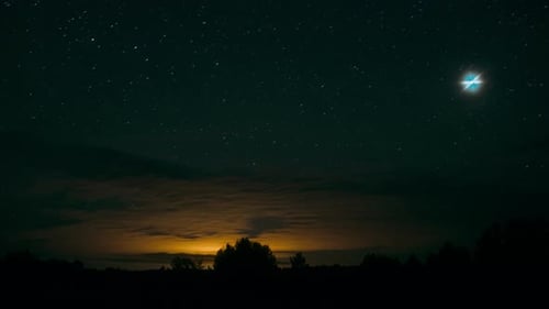 Noite de estrelas noturnas realmente coloridas