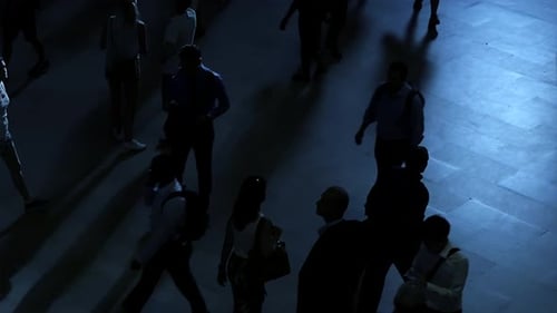 commuters walking in the city. business people crossing crowded street