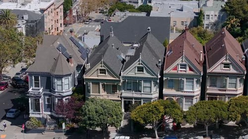 Painted Ladies Victorian Houses in Alamo Square San Francisco