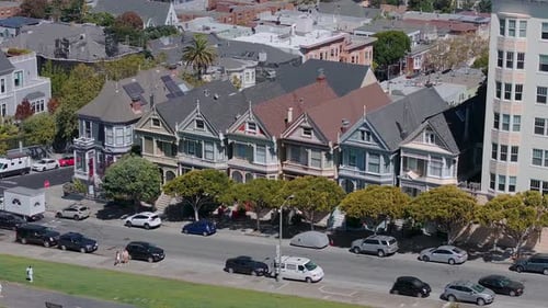 Painted Ladies Victorian Houses in Alamo Square San Francisco