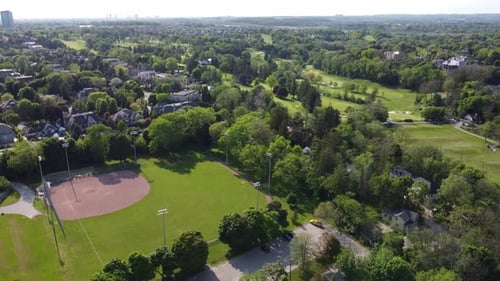 Aerial view of Thornhill Park in York city 4K