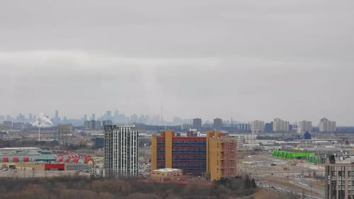 Quick panoramic shot of Toronto city on a cloudy day