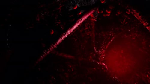 Voodoo-Horror mit roten Tentakeln