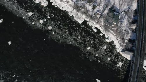 4K River Icebergs BirdsEyeView Drone sequence_004