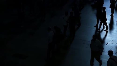 commuters walking in the city. business people crossing crowded street