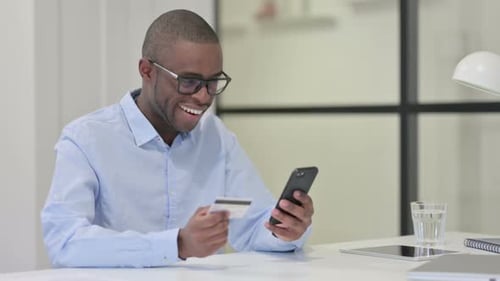 Exitoso smartphone de pago en línea de African