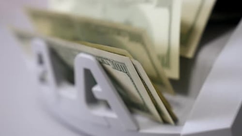 Money counting machine