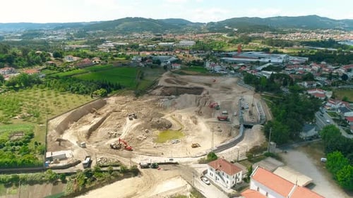 Trabalhadores no canteiro de obras